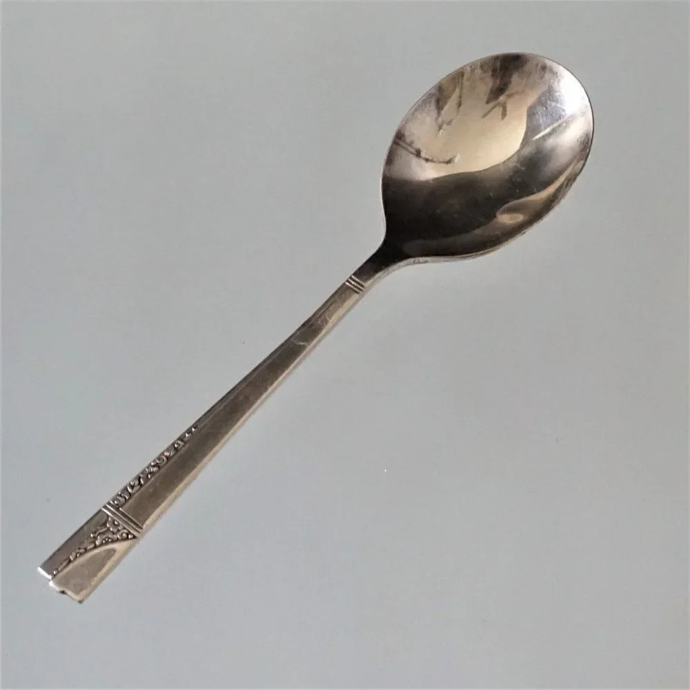 Vintage Round Bullion Spoon Oneida Nobility Plate 1937 Caprice Pattern